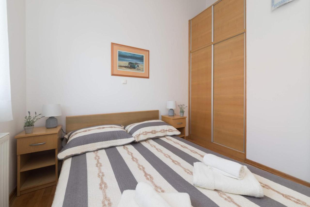 Apartmani Lenka อูกล์ยัน ภายนอก รูปภาพ